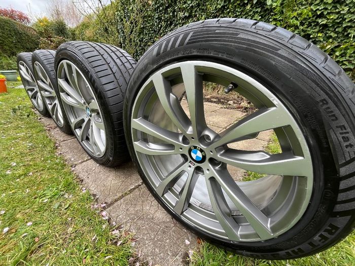 BMW X5 F15 Diamond Cut 20 inch wheels