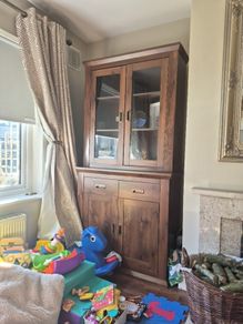 shelving unit