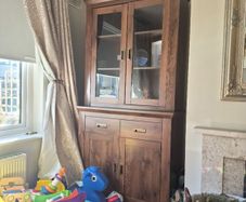 shelving unit