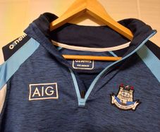 Dublin GAA Mens Training Top Half Zip Track Top. Collect In Dublin Or Receive Via Post.