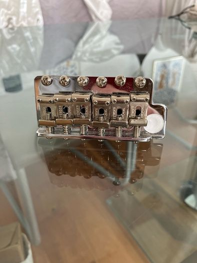 Fender Pure Vintage Stratocaster bridge with steel tremolo block