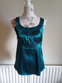 BNWT Size 8 Teal Satin Top