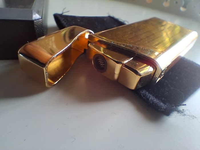 NOS Colibri Lighter box and Papers WORKING