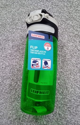 BNWT Leifheit Flip Tritan Water Bottle