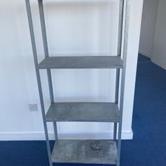 Outdoor shelving unit