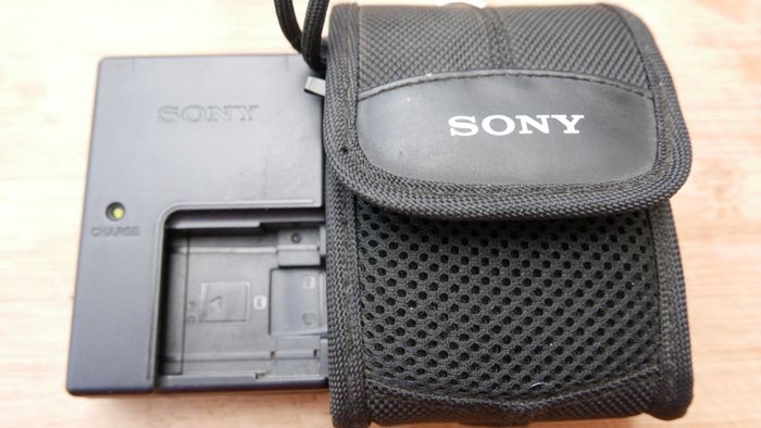 Sony Digital Camera Cybershot DSC-T70 8.1MP Black Tested