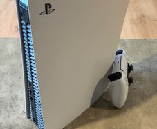 Playstation 5 - PS5 - Disc Model