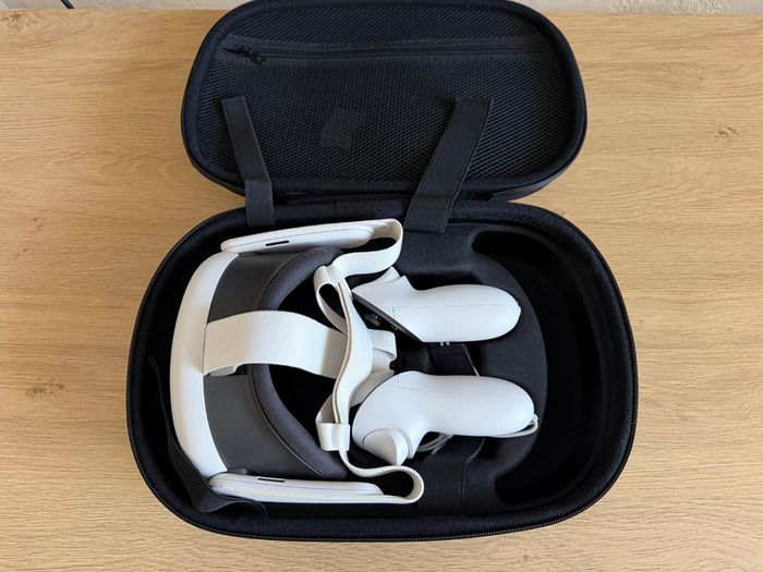 Meta Quest 3 512GB VR Headset + Carry Case