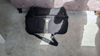 Tripp Black Wheeled Travel Duffle Bag / Holdall (55 x 33 x 30 cm)