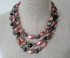 Vintage 60s necklace