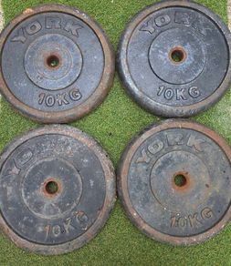 10kg barbell weights x 4