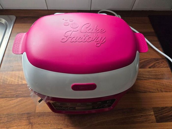 TEFAL Cake Factory - Brand New