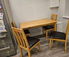 Dining table & 4 chairs