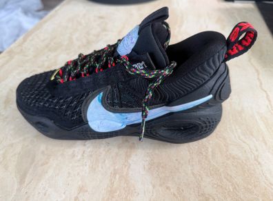 Nike Cosmic Unity