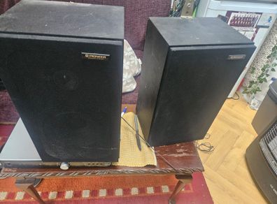 pioneer speakers  and stereo amplifier
