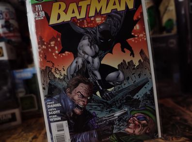 Batman ! Issue #711 !  2011 ! by DC Comics !