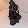 African mother and baby statue Image 2