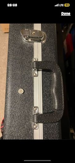 electric guitar hard case with clips for back strap fits Gibson fender Stratocaster telecaster charvel Jackson Ibanez esp music man PRS electric guitar parts accessories