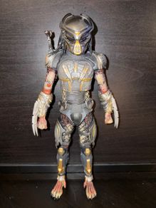 Neca Predator Figure