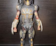 Neca Predator Figure