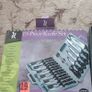 19 piece knife set. Image 2