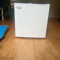 Small Norko Counter top Freezer