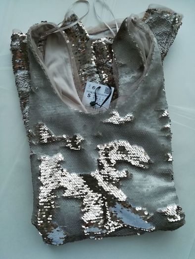 Gold Zara dress size S (10-12) with matching heels and jewellery