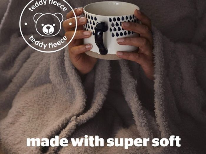 NEW SALE | Wearable Blanket - Soft Teddy Fleece Blanket with Sleeves - 2-in-1 Sleeved blanket and Cushion