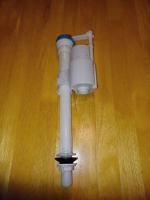 Universal toilet fill valve