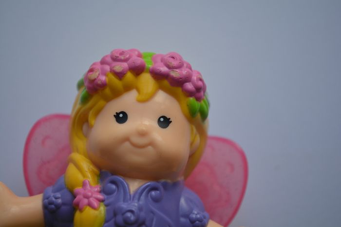 Fisher Price Little People Fairy Sarah Lynn Bendable Used Please look at the pictures