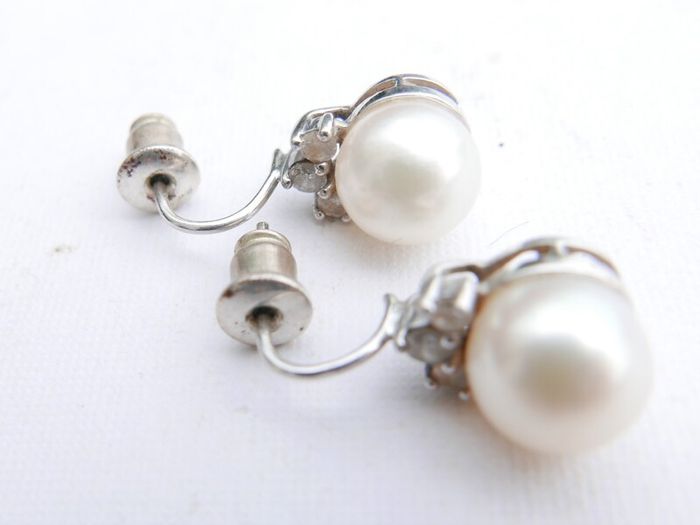Vintage 14k Solid White Gold Round Bead Cultured Pearl Diamond Earrings 3,37g