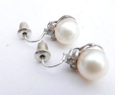 Vintage 14k Solid White Gold Round Bead Cultured Pearl Diamond Earrings 3,37g