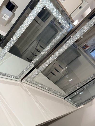vanity mirror