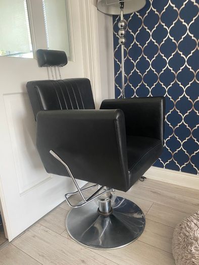 Barber chair