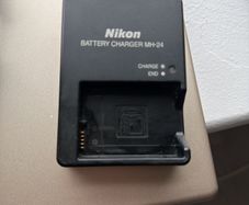 Nikon Battery Charger MH-24