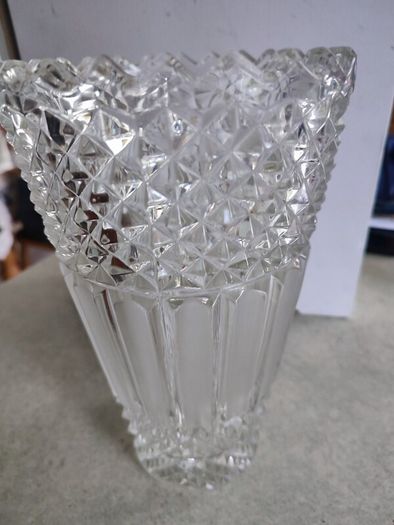 VINTAGE Hermanova 20188/25 Art Deco Vase MCM Sklo Union Czech Art Glass Clear Glass Toothed Ridged Studded Pattern Bouquet Floor Vase - 10 inches Tall