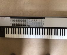 Novation SK MK ll Midi controller