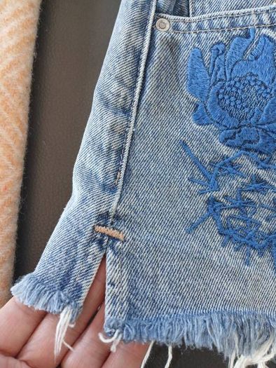 Levis denim shorts immaculate Postage included