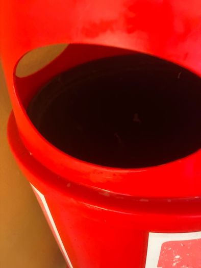 Retro HB commercial bin