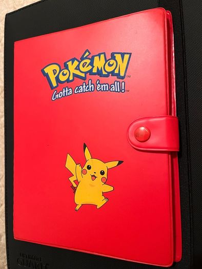 Vintage Pokemon Pikachu Red 4 Pocket Card Binder Portfolio 1999 WOTC Era