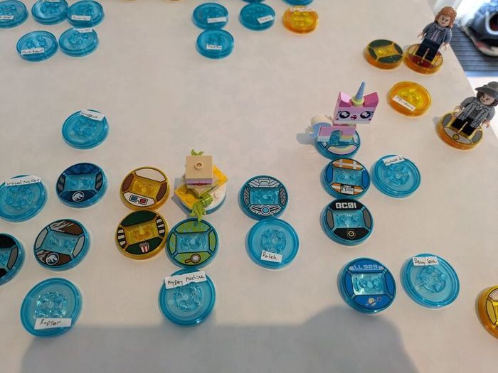 Lego dimensions every story & level. 58 character tags & PS4 disc