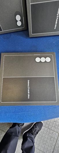 Samsung Fold 8 / Fold 8 Ultra