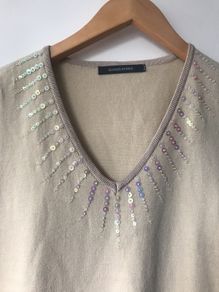 Top sleeveless size 10 to 12