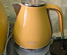 delongi kettle and toaster