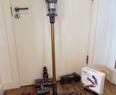 Dyson V12 Detect Slim Absolute + Pet Grooming Kit + Wall Dock | Full Set