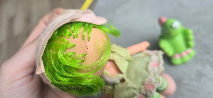 Lime Chiffon with Friend Parfait Parrot Strawberry Shortcake Doll Ccomplete outfit HTF AGC Kenner A.G.C same era as MLP G1 My Little Pony