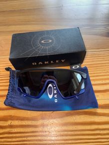 Oakley BXTR Sunglasses OO 9280 1539  Blue & Black