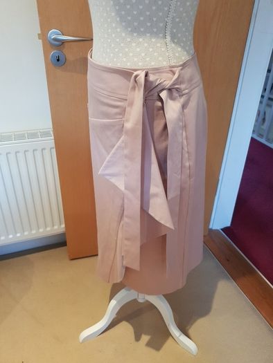 V by Very blush pink/beige wrap skirt size 10 bnwt