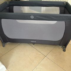 Travel cot