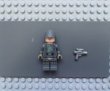 lego Star Wars sw0919 Tobias Beckett minifigure- Imperial Mudtrooper Disguise, Imperial Officer Cap